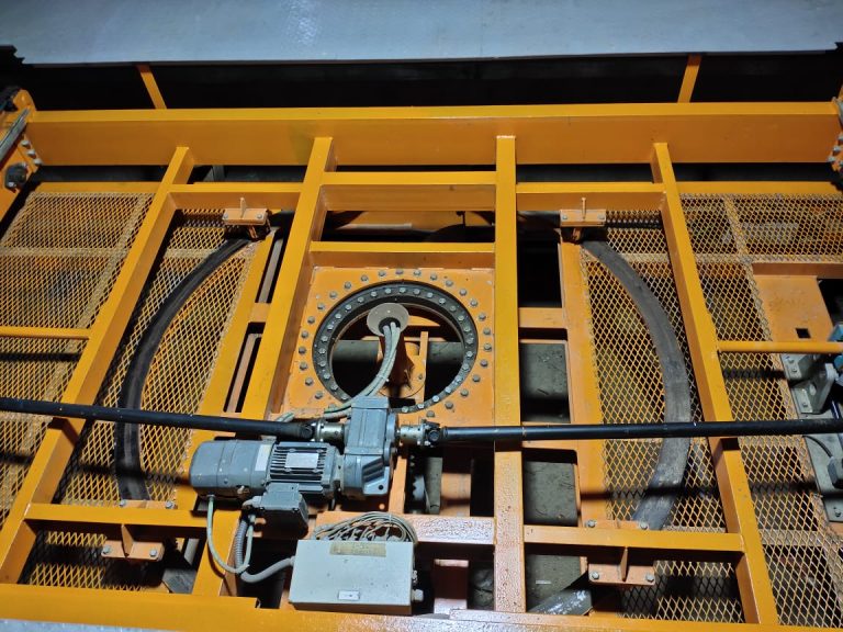 Klaus Tower Fully Automatic System_Car Lifter 2